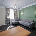 Miku - Impressive 1 Bedroom Downtown Appartamento Tirana