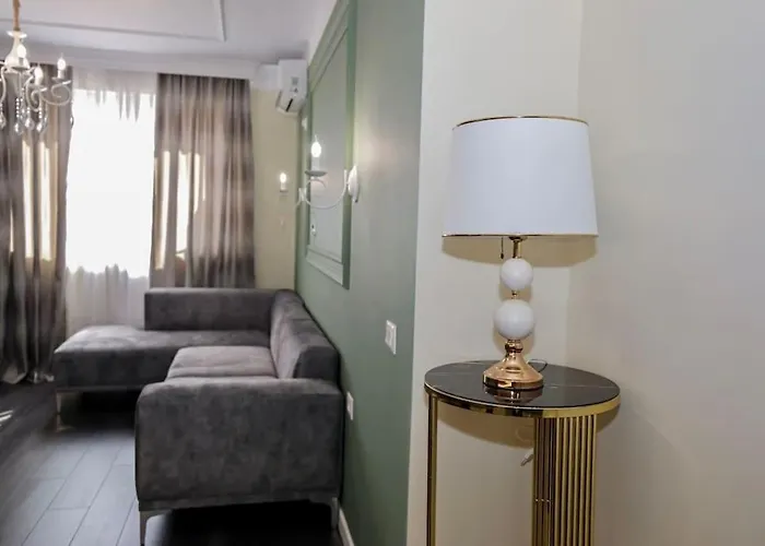 Miku - Impressive 1 Bedroom Downtown Lägenhet Tirana