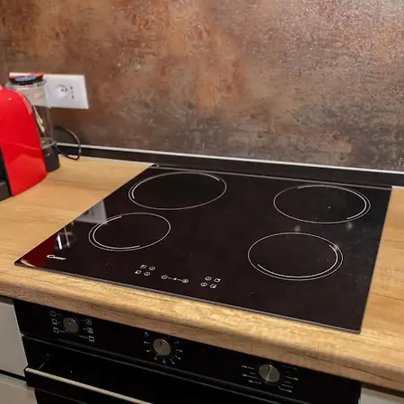 Miku - Impressive 1 Bedroom Downtown Διαμέρισμα