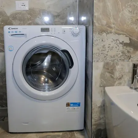 Miku - Impressive 1 Bedroom Downtown * تيرانا