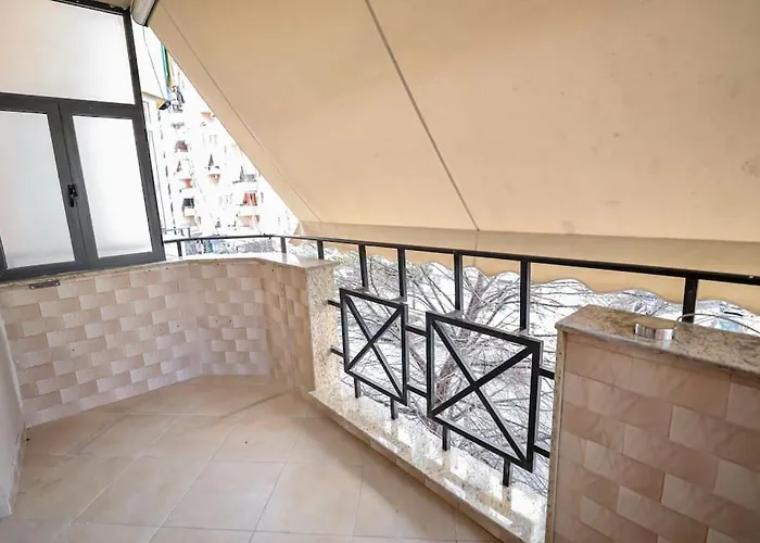 Miku - Impressive 1 Bedroom Downtown *